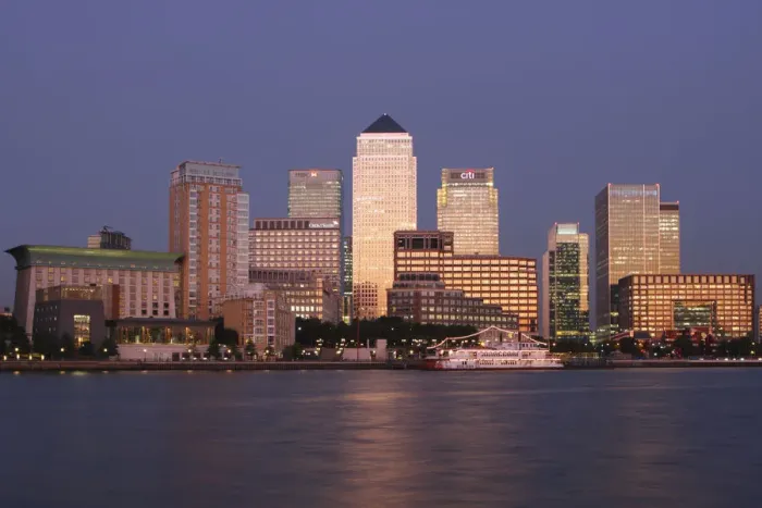 Framed Print : Canary Wharf, London, 2009 Framed Print : Canary Wharf, London, 2009