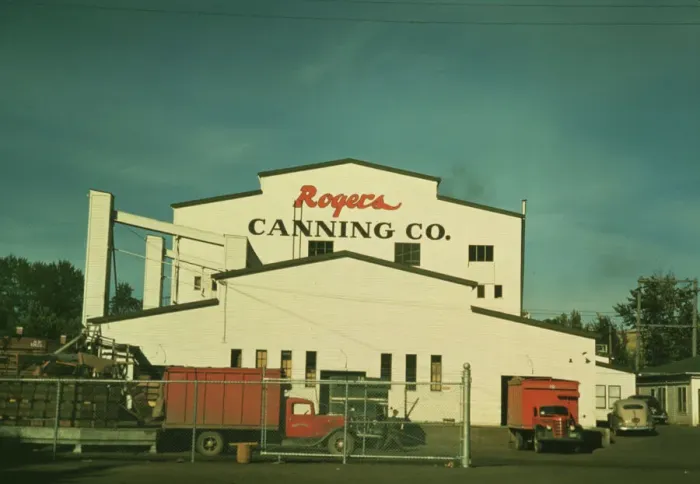 Framed Print : Canning plant where peas are principal project, Milton-Freewater, Oregon, 1941. Creator: Russell Lee Framed Print : Canning plant where peas are principal project, Milton-Freewater, Oregon, 1941. Creator: Russell Lee