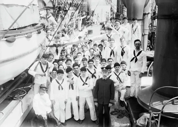Framed Print : Capt. B.H. Tillman & boys - Newport, 1913. Creator: Bain News Service Framed Print : Capt. B.H. Tillman & boys - Newport, 1913. Creator: Bain News Service