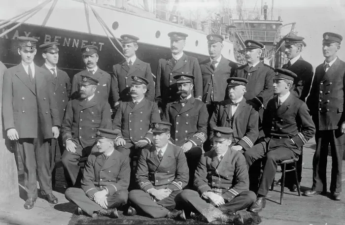 Framed Print : Capt. and crew of MACKAY-BENNETT, between c1910 and c1915. Creator: Bain News Service Framed Print : Capt. and crew of MACKAY-BENNETT, between c1910 and c1915. Creator: Bain News Service