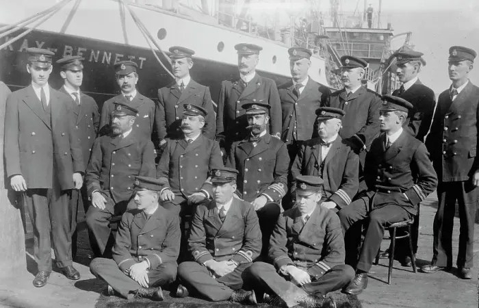 Framed Print : Capt. and crew of MACKAY-BENNETT, between c1910 and c1915. Creator: Bain News Service Framed Print : Capt. and crew of MACKAY-BENNETT, between c1910 and c1915. Creator: Bain News Service