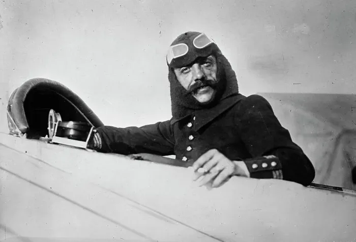 Framed Print : Capt. Felix of Army Aero. Corps. between c1910 and c1915. Creator: Bain News Service Framed Print : Capt. Felix of Army Aero. Corps. between c1910 and c1915. Creator: Bain News Service