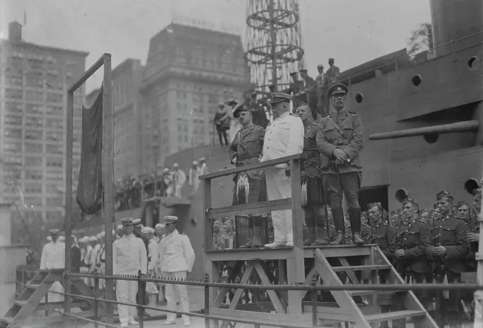Framed Print : Captain Adams addresses recruits, July 1917. Creator: Bain News Service Framed Print : Captain Adams addresses recruits, July 1917. Creator: Bain News Service