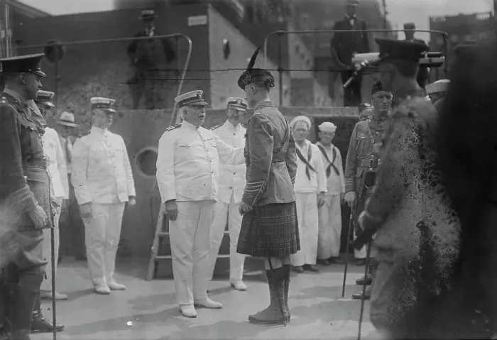 Framed Print : Captain Adams receiving Kilties on U.S.S. Recruit, July 1917. Creator: Bain News Service. Captain Adams receiving Kilties on U.S.S. Recruit, July 1917. Creator: Bain News Service Framed Print : Captain Adams receiving Kilties on U.S.S. Recruit, July 1917. Creator: Bain News Service. Captain Adams receiving Kilties on U.S.S. Recruit, July 1917. Creator: Bain News Service