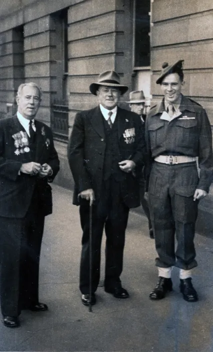 Framed Print : Captain Frank Page MC (centre), Anzac Day march, year unknown. Creator: Unknown Framed Print : Captain Frank Page MC (centre), Anzac Day march, year unknown. Creator: Unknown