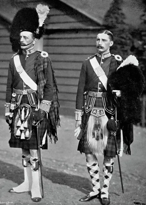 Framed Print : A captain and subaltern of the 93rd Highlanders, 1896. Artist: Gregory & Co Framed Print : A captain and subaltern of the 93rd Highlanders, 1896. Artist: Gregory & Co