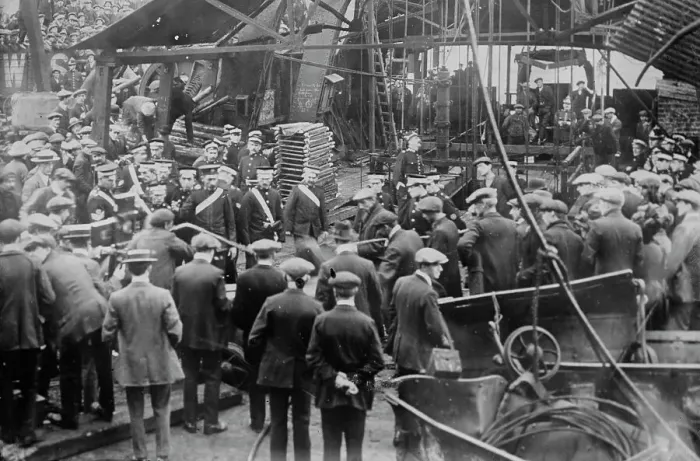Framed Print : Cardiff mine disaster, 1913. Creator: Bain News Service Framed Print : Cardiff mine disaster, 1913. Creator: Bain News Service