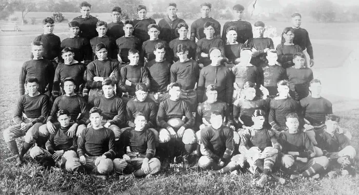 Framed Print : Carlisle football team, between c1910 and c1915. Creator: Bain News Service Framed Print : Carlisle football team, between c1910 and c1915. Creator: Bain News Service