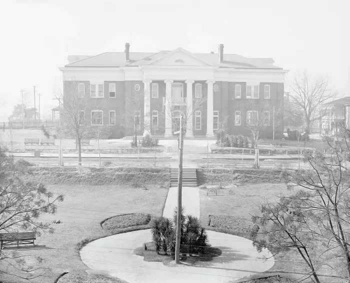 Framed Print : Carnegie Library, Tuskegee Institute, Ala. c1906. Creator: Unknown Framed Print : Carnegie Library, Tuskegee Institute, Ala. c1906. Creator: Unknown