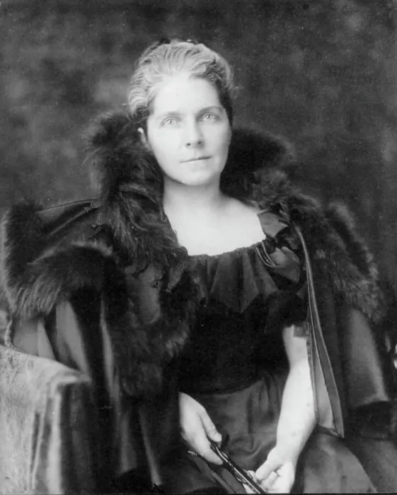 Framed Print : Caroline Bradley Hornblower, between c1890 and c1910. Creator: Frances Benjamin Johnston