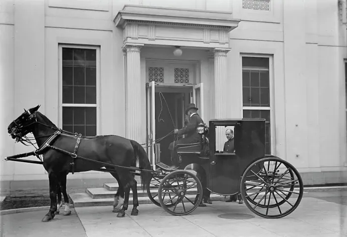 Framed Print : Carriage of William Gibbs McAdoo, Secretary of The Treasury, 1913. Creator: Harris & Ewing. Carriage of William Gibbs McAdoo, Secretary of The Treasury, 1913. Creator: Harris & Ewing Framed Print : Carriage of William Gibbs McAdoo, Secretary of The Treasury, 1913. Creator: Harris & Ewing. Carriage of William Gibbs McAdoo, Secretary of The Treasury, 1913. Creator: Harris & Ewing