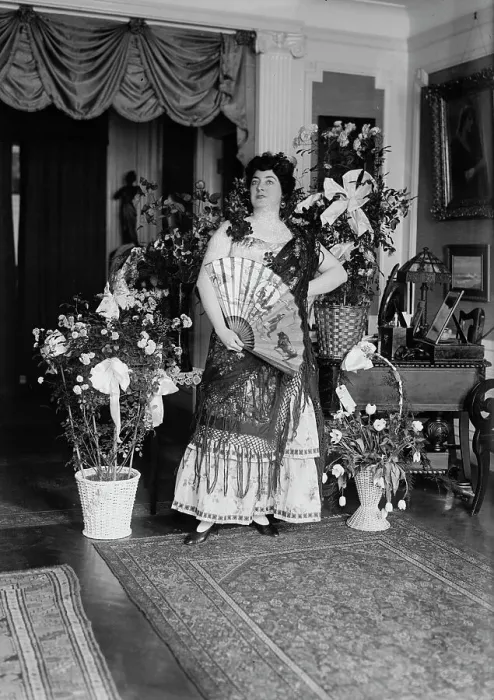Framed Print : Carrie Bridewell Benedict, between c1915 and c1920. Creator: Bain News Service Framed Print : Carrie Bridewell Benedict, between c1915 and c1920. Creator: Bain News Service