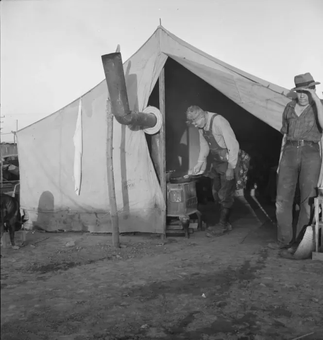 Framed Print : In a carrot pullers camp near Holtville, California, 1939. Creator: Dorothea Lange Framed Print : In a carrot pullers camp near Holtville, California, 1939. Creator: Dorothea Lange