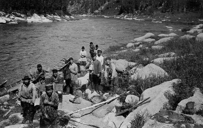 Framed Print : Carrying the Heavy Load of a Land-Management Expedition, Detouring the Mrassu River Rapid, 1913. Creator: GI Ivanov Framed Print : Carrying the Heavy Load of a Land-Management Expedition, Detouring the Mrassu River Rapid, 1913. Creator: GI Ivanov