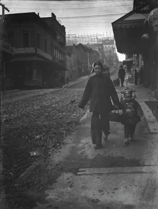 Framed Print : Carrying New Year's presents, Chinatown, San Francisco, between 1896 and 1906. Creator: Arnold Genthe Framed Print : Carrying New Year's presents, Chinatown, San Francisco, between 1896 and 1906. Creator: Arnold Genthe