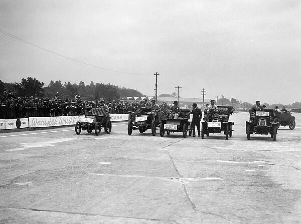 Cars competing in the BARC Daily Sketch Old Crocks Race, Brooklands, 1931. Artist: Bill Brunell
