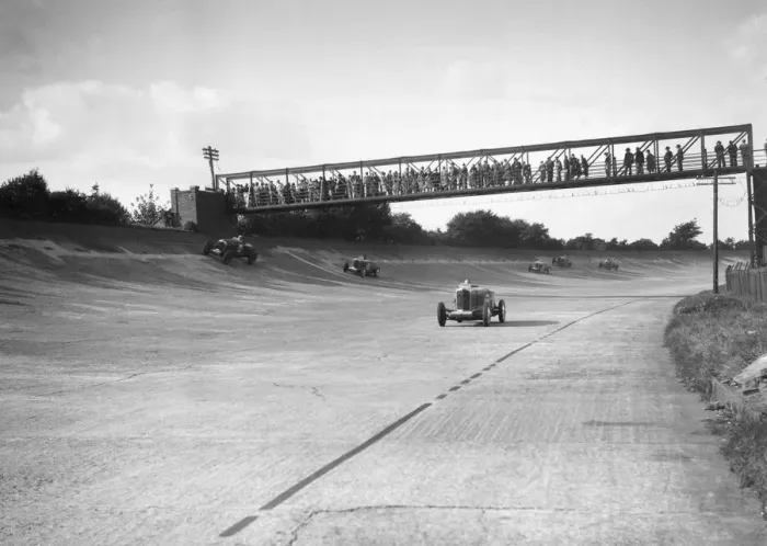 Framed Print : Cars racing on Byfleet Banking during the BRDC 500 Mile Race, Brooklands, 3 October 1931 Framed Print : Cars racing on Byfleet Banking during the BRDC 500 Mile Race, Brooklands, 3 October 1931