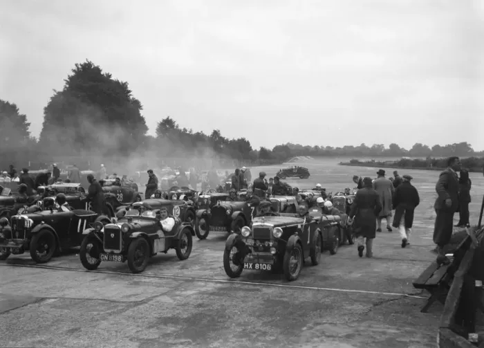 Framed Print : Cars on the starting grid for the Brighton & Hove Motor Club High Speed Trial Framed Print : Cars on the starting grid for the Brighton & Hove Motor Club High Speed Trial