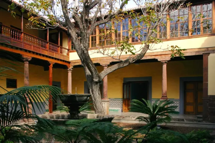Framed Print : Casa Alvarado Bracamonte, La Laguna, Tenerife, Canary Islands, 2007 Framed Print : Casa Alvarado Bracamonte, La Laguna, Tenerife, Canary Islands, 2007