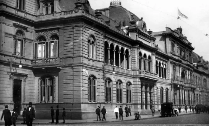 Framed Print : Casa de Gobierno. Buenos Aires, Argentina, c1920s Framed Print : Casa de Gobierno. Buenos Aires, Argentina, c1920s