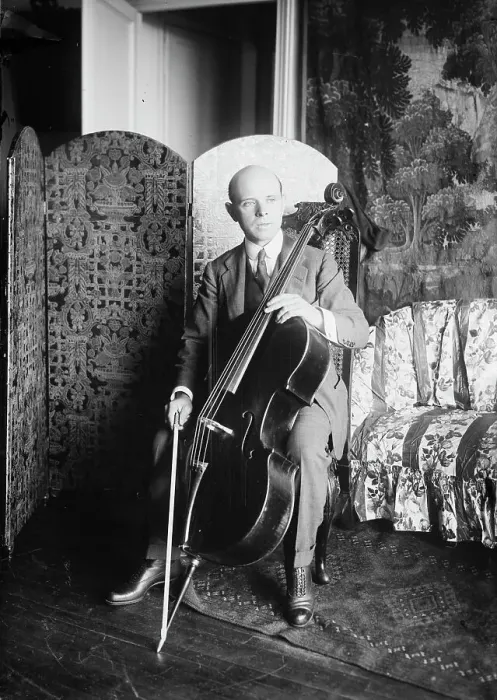 Framed Print : Casals, between c1915 and c1920. Creator: Bain News Service Framed Print : Casals, between c1915 and c1920. Creator: Bain News Service