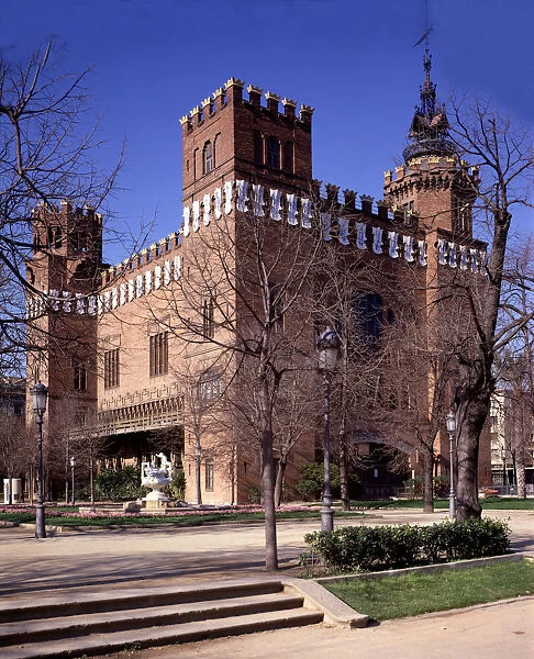 Castle of the Three Dragons, 1888, currently the Zoology Museum, designed by Lluis