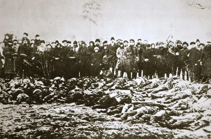 Framed Print : Casualties of the Red and White Armies in Siberia, Russian Civil War, c1918-c1923 Framed Print : Casualties of the Red and White Armies in Siberia, Russian Civil War, c1918-c1923