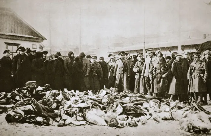 Framed Print : Casualties of the Red and White Armies in Siberia, Russian Civil War, c1918-c1923 Framed Print : Casualties of the Red and White Armies in Siberia, Russian Civil War, c1918-c1923