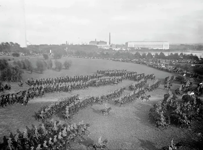 Framed Print : Cavalry Review By President Wilson - Cavalry In Maneuvers, 1913. Creator: Harris & Ewing. Cavalry Review By President Wilson - Cavalry In Maneuvers, 1913. Creator: Harris & Ewing