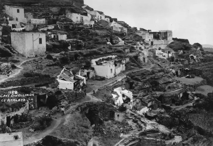 Framed Print : Cave dwellings of Atalaya, Gran Canaria, Canary Islands, Spain, 20th century