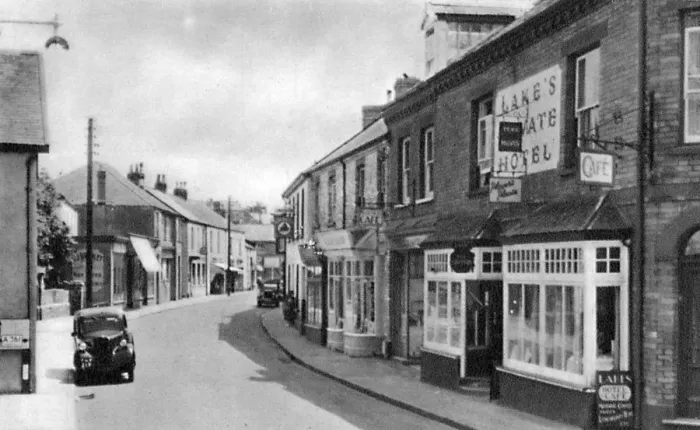 Framed Print : Cean Street, Braunton, Devon, early 20th century Framed Print : Cean Street, Braunton, Devon, early 20th century