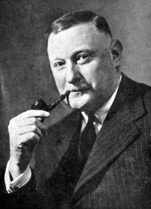 Framed Print : Cecil John Charles Street (1884-1965), English novelist, early 20th century Framed Print : Cecil John Charles Street (1884-1965), English novelist, early 20th century