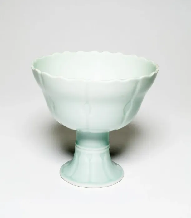 Framed Print : Celadon glazed lotus stemcup, Qing dynasty (1644-1911), Qianlong reign, 18th / 19th century Framed Print : Celadon glazed lotus stemcup, Qing dynasty (1644-1911), Qianlong reign, 18th / 19th century
