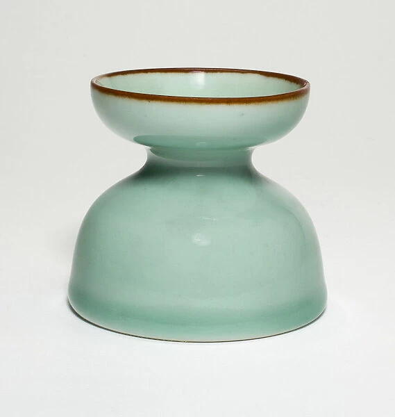 Celadon-Glazed Vase (Zhadou), Qing dynasty (1644-1911), 18th  /  19th century