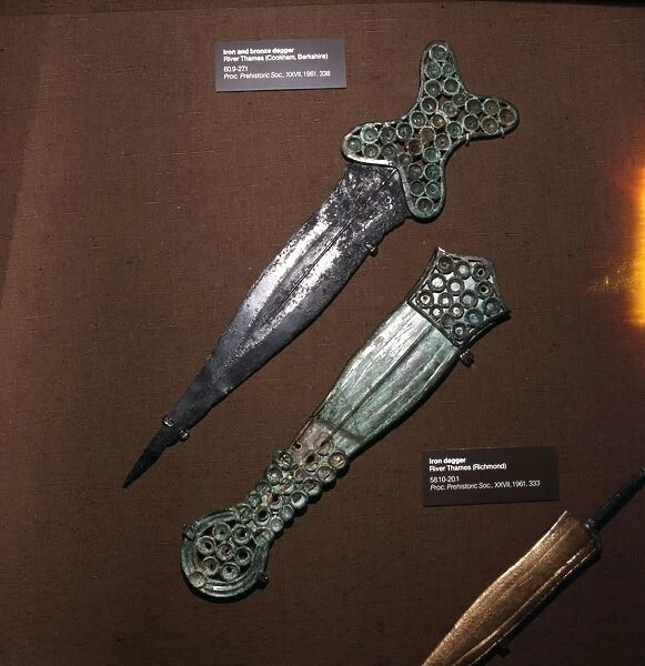 Celtic Dagger and Sheath in Iron and Bronze, c600BC-c550BC