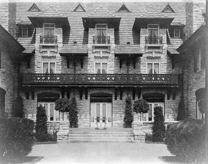 Framed Print : Center part of facade of home of Edmund Cogswell Converse, Greenwich, Connecticut, 1908. Creator: Frances Benjamin Johnston Framed Print : Center part of facade of home of Edmund Cogswell Converse, Greenwich, Connecticut, 1908. Creator: Frances Benjamin Johnston