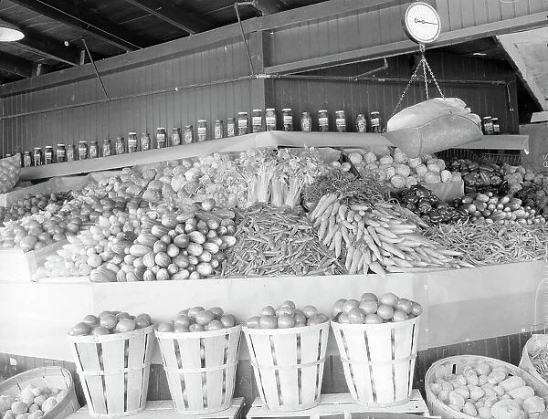 Center Market, Washington, D.C. 1936. Creator: Dorothea Lange