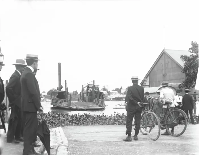 Framed Print : Central steam vehicular ferry horse ferry' that ran across the Brisbane River from... 1905 Framed Print : Central steam vehicular ferry horse ferry' that ran across the Brisbane River from... 1905