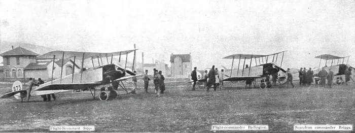 Framed Print : Ceux de l'air et ceux de la route; Un raid Anglais sur Friedrichshafe... 1914. Creator: Unknown Framed Print : Ceux de l'air et ceux de la route; Un raid Anglais sur Friedrichshafe... 1914. Creator: Unknown