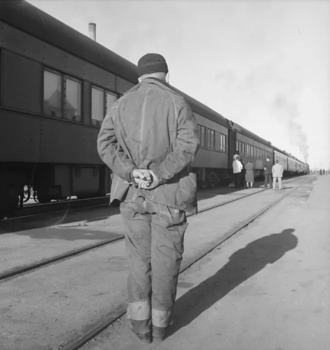 Framed Print : The Challenger, Grand Island, Nebraska, 1939. Creator: Dorothea Lange Framed Print : The Challenger, Grand Island, Nebraska, 1939. Creator: Dorothea Lange