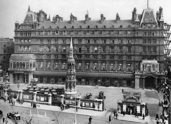 Framed Print : Charing Cross railway station, London, 1926-1927. Artist: McLeish Framed Print : Charing Cross railway station, London, 1926-1927. Artist: McLeish