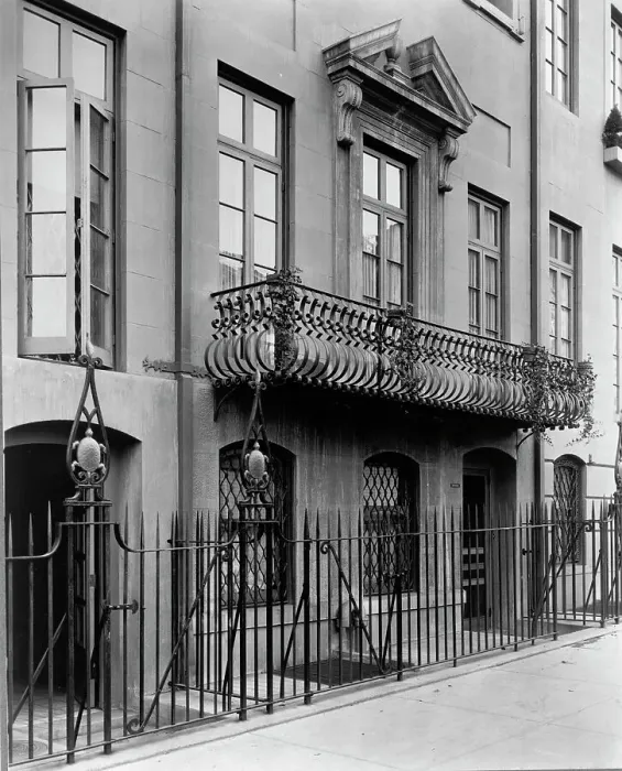 Framed Print : Charlotte Hunnewell Sorchan house, Turtle Bay Gardens, 228 East 49th Street, New York, 1920. Creator: Frances Benjamin Johnston Framed Print : Charlotte Hunnewell Sorchan house, Turtle Bay Gardens, 228 East 49th Street, New York, 1920. Creator: Frances Benjamin Johnston
