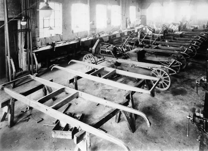 Framed Print : Chassis assembly at the Iris car works, Willesden, London, c1907 Framed Print : Chassis assembly at the Iris car works, Willesden, London, c1907