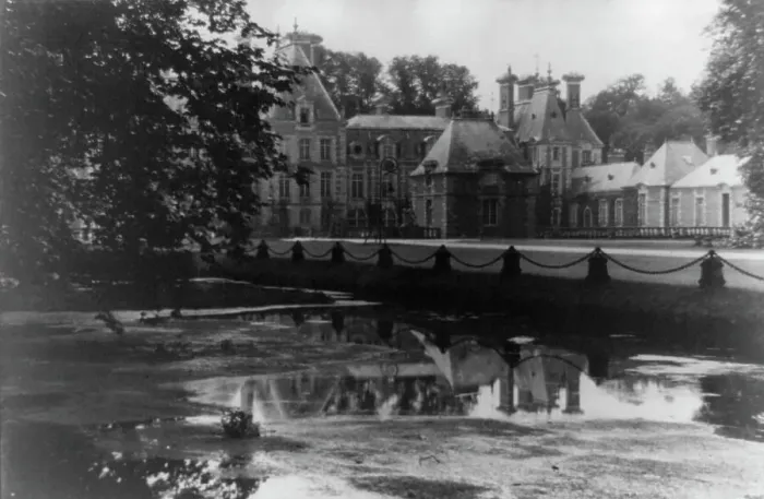 Framed Print : Chateau of Courances, Courances, Seine et Marne, France, 1925. Creator: Frances Benjamin Johnston Framed Print : Chateau of Courances, Courances, Seine et Marne, France, 1925. Creator: Frances Benjamin Johnston