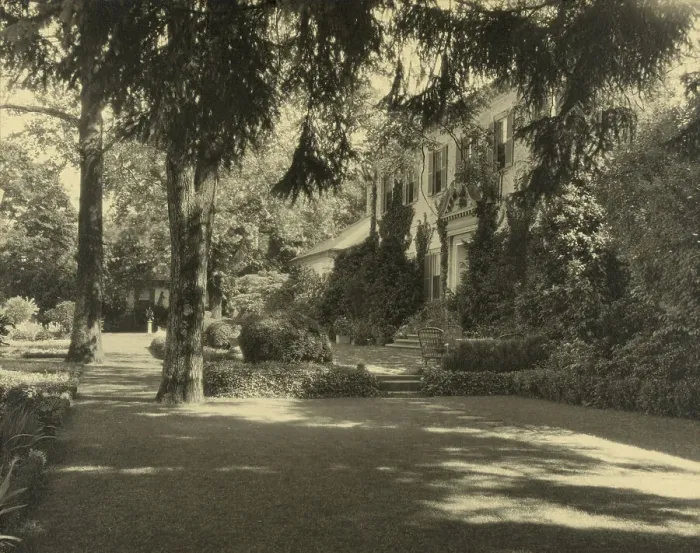 Framed Print : Chatham, Colonel Daniel Bradford Devore house, 120 Chatham Lane, Fredericksburg, Virginia. 1927. Creator: Frances Benjamin Johnston. Chatham, Colonel Daniel Bradford Devore house, 120 Chatham Lane, Fredericksburg, Virginia. 1927 Framed Print : Chatham, Colonel Daniel Bradford Devore house, 120 Chatham Lane, Fredericksburg, Virginia. 1927. Creator: Frances Benjamin Johnston. Chatham, Colonel Daniel Bradford Devore house, 120 Chatham Lane, Fredericksburg, Virginia. 1927