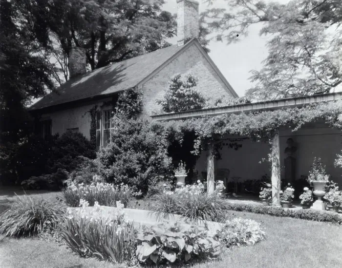 Framed Print : Chatham, Colonel Daniel Bradford Devore house, 120 Chatham Lane, Fredericksburg, Virginia, 1927. Creator: Frances Benjamin Johnston. Chatham, Colonel Daniel Bradford Devore house, 120 Chatham Lane, Fredericksburg, Virginia, 1927 Framed Print : Chatham, Colonel Daniel Bradford Devore house, 120 Chatham Lane, Fredericksburg, Virginia, 1927. Creator: Frances Benjamin Johnston. Chatham, Colonel Daniel Bradford Devore house, 120 Chatham Lane, Fredericksburg, Virginia, 1927