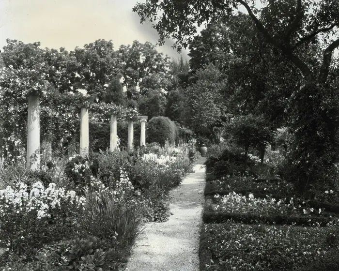 Framed Print : Chatham, Colonel Daniel Bradford Devore house, 120 Chatham Lane, Fredericksburg, Virginia, 1927. Creator: Frances Benjamin Johnston. Chatham, Colonel Daniel Bradford Devore house, 120 Chatham Lane, Fredericksburg, Virginia, 1927