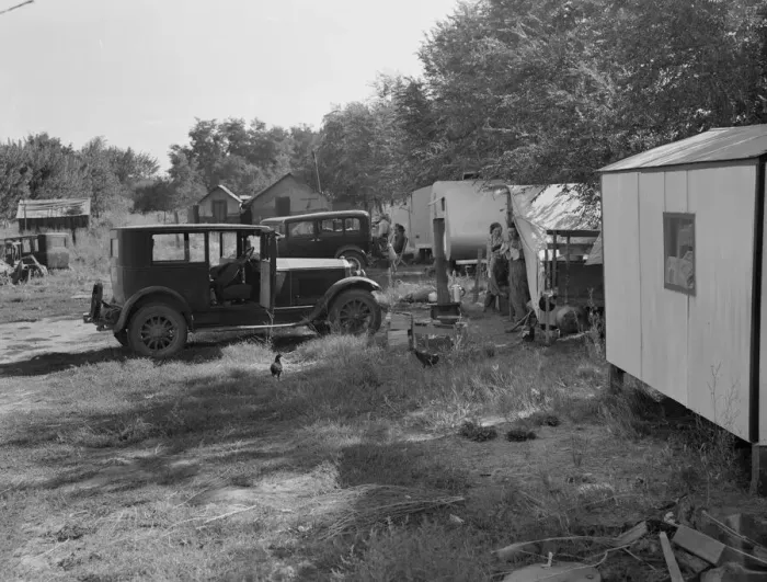 Framed Print : Cheap auto camp for migratory workers Toppenish, Yakima Valley, Washington, 1939. Creator: Dorothea Lange Framed Print : Cheap auto camp for migratory workers Toppenish, Yakima Valley, Washington, 1939. Creator: Dorothea Lange