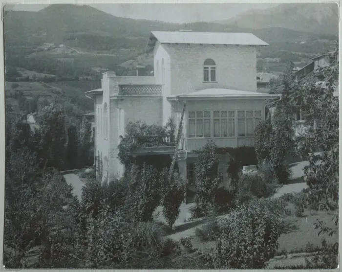 Framed Print : Chekhovs House in Yalta, 1890s. Artist: Anonymous Framed Print : Chekhovs House in Yalta, 1890s. Artist: Anonymous
