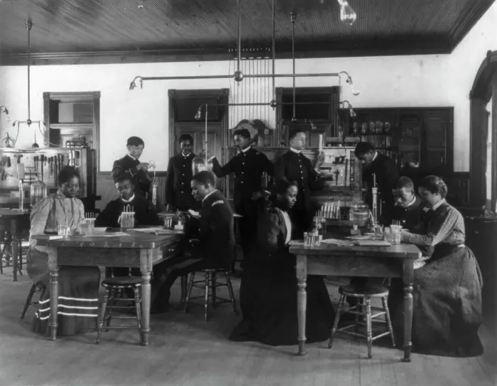 Framed Print : Chemistry classroom at Hampton Institute - African American male and female students, 1899 or 1900. Creator: Frances Benjamin Johnston Framed Print : Chemistry classroom at Hampton Institute - African American male and female students, 1899 or 1900. Creator: Frances Benjamin Johnston